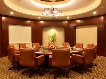 Hotel Oasis Tower 4*