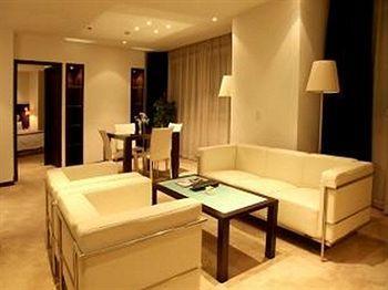 Hotel Oasis Tower 4*