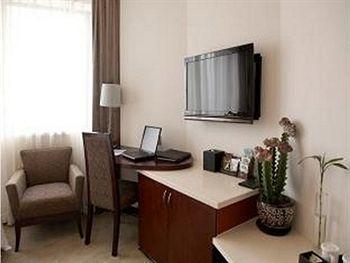 Hotel Oasis Tower 4*